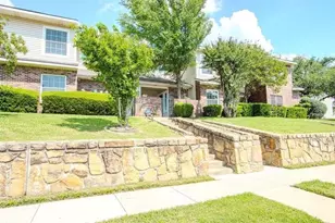 831 Creekside Dr, Lewisville, TX 75067 - Photo 4