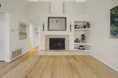 831 Creekside Drive, Lewisville, TX 75067 - Photo 16