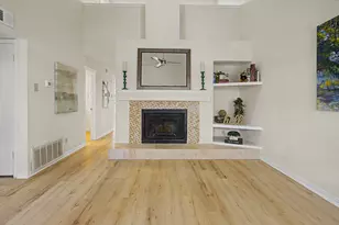 831 Creekside Dr, Lewisville, TX 75067 - Photo 16
