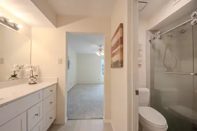 831 Creekside Drive, Lewisville, TX 75067 - Photo 26