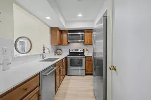 831 Creekside Dr, Lewisville, TX 75067 - Photo 14
