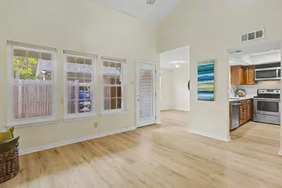 831 Creekside Drive, Lewisville, TX 75067 - Photo 14