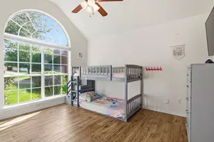 729 Bent Tree Ct, Hurst, TX 76054 - Photo 16