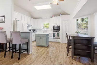 729 Bent Tree Court, Hurst, TX 76054 - Photo 10