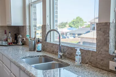 1005 Boyd Lane, Euless, TX 76040 - Photo 12