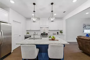 2620 Ryan Ave, Fort Worth, TX 76110 - Photo 12