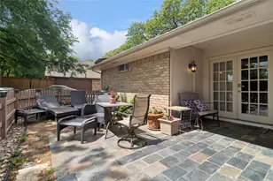 2024 Crooked Creek Ln, Arlington, TX 76006 - Photo 16