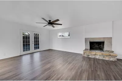 512 Virginia Avenue, Waxahachie, TX 75165 - Photo 4