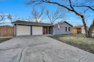 512 Virginia Ave, Waxahachie, TX 75165 - Photo 1