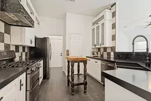 11612 Emory Tr, Fort Worth, TX 76244 - Photo 10