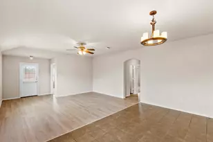 404 Paddock Ln, Celina, TX 75009 - Photo 4