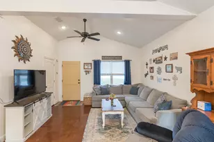 109 Charnel St, Clyde, TX 79510 - Photo 6