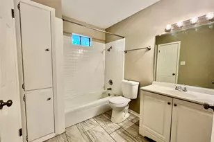 1107 N Locust St, Denton, TX 76201 - Photo 6