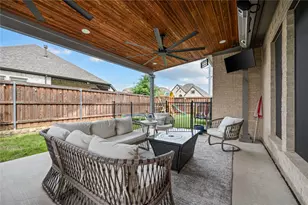 3732 Trail Creek Dr, Little Elm, TX 75068 - Photo 8