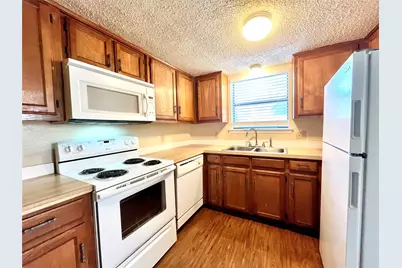 2620 Bolivar Street, Denton, TX 76201 - Photo 6