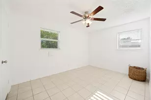 709 E Main St, Pilot Point, TX 76258 - Photo 6