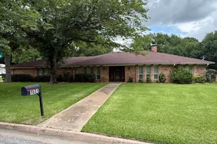 1601 Skyline Dr, Sherman, TX 75092 - Photo 1