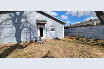 1012 E Oak Street, Denton, TX 76205 - Photo 34