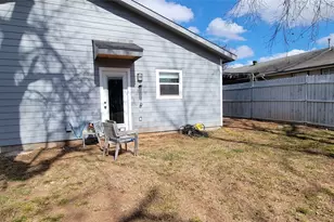 1012 E Oak St, Denton, TX 76205 - Photo 34