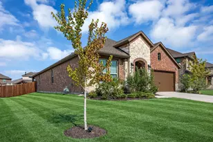 3106 Maverick Dr, Forney, TX 75126 - Photo 2