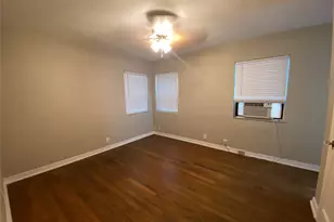 904 Denton St, Denton, TX 76201 - Photo 6