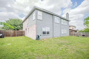 300 Creek Point Ln, Arlington, TX 76002 - Photo 40