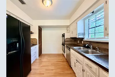 1416 Sandy Creek Drive, Denton, TX 76205 - Photo 6