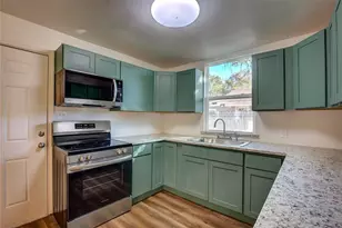 1221 Stanford St, Greenville, TX 75401 - Photo 6