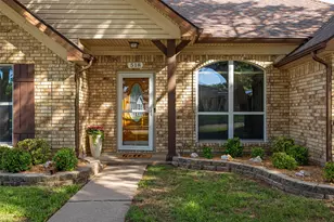 518 E Gaston Dr, Wylie, TX 75098 - Photo 2