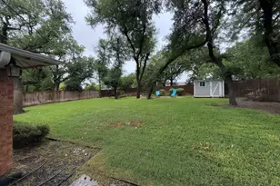 901 Gregory Ave, Bedford, TX 76022 - Photo 20