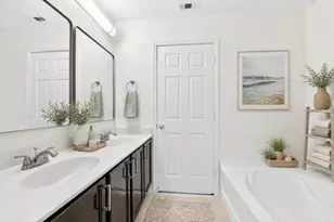 1800 Christopher Creek Dr, Little Elm, TX 75068 - Photo 10