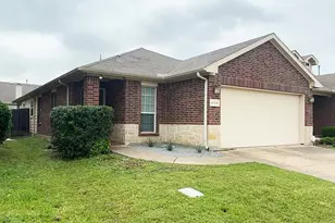 2109 Sweetwood Dr, Fort Worth, TX 76131 - Photo 2