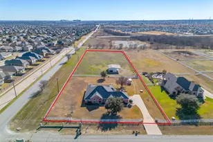 801 Creek Hollow Ln, Fort Worth, TX 76131 - Photo 1