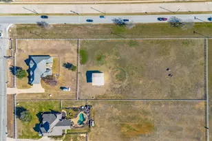 801 Creek Hollow Ln, Fort Worth, TX 76131 - Photo 4