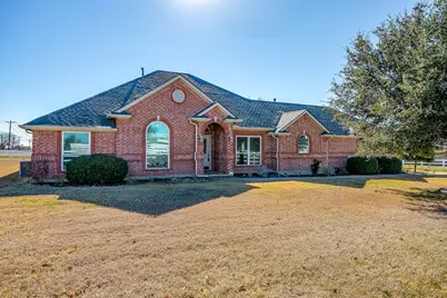 801 Creek Hollow Lane, Fort Worth, TX 76131 - Photo 2