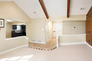 6206 Aires Dr, Arlington, TX 76001 - Photo 2