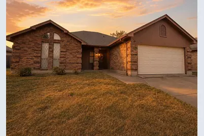 6206 Aires Drive, Arlington, TX 76001 - Photo 1