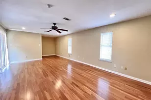 6206 Aires Dr, Arlington, TX 76001 - Photo 4
