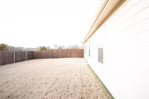 1009 Riverstone Trl, Princeton, TX 75407 - Photo 4