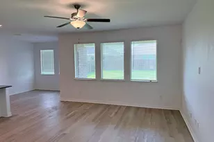 1833 Lake Grove Dr, Little Elm, TX 75068 - Photo 4
