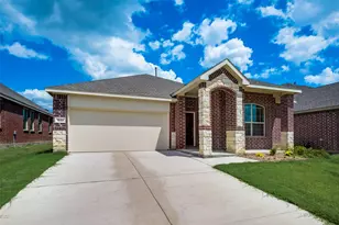 1833 Lake Grove Dr, Little Elm, TX 75068 - Photo 2
