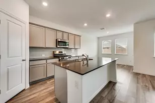 1833 Lake Grove Dr, Little Elm, TX 75068 - Photo 10