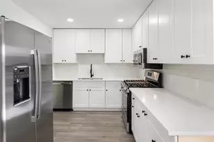 9818 Valley Meadow Pl, Dallas, TX 75220 - Photo 12