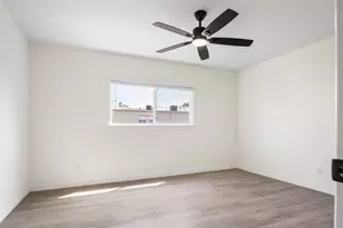 9818 Valley Meadow Pl, Dallas, TX 75220 - Photo 26