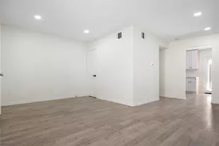 9818 Valley Meadow Pl, Dallas, TX 75220 - Photo 6