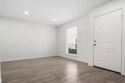 9818 Valley Meadow Place, Dallas, TX 75220 - Photo 8