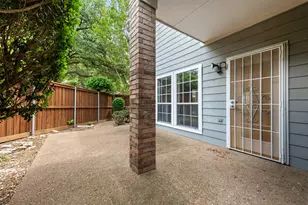 14605 Dove Ct, Addison, TX 75001 - Photo 32