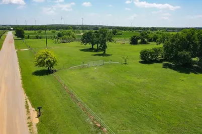 1201 Synterra Estates Loop, Jacksboro, TX 76458 - Photo 30