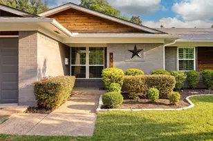 314 N Cottonwood Dr, Richardson, TX 75080 - Photo 2