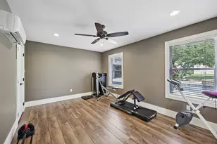 154 Helton Dr, Granbury, TX 76049 - Photo 28